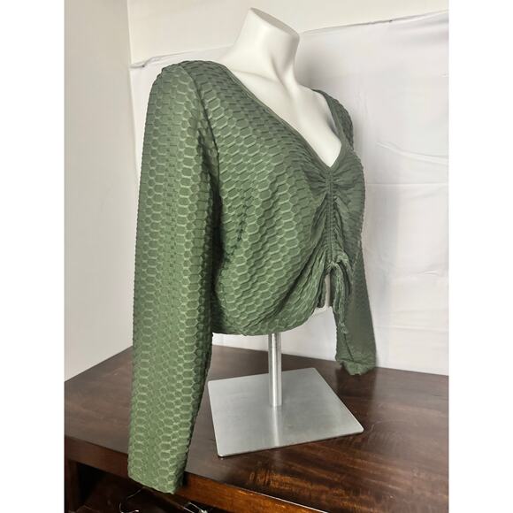 Olive Green Honeycomb Textured Ruched Top Fashion to Figure, Size 2X - Picture 3 of 12
